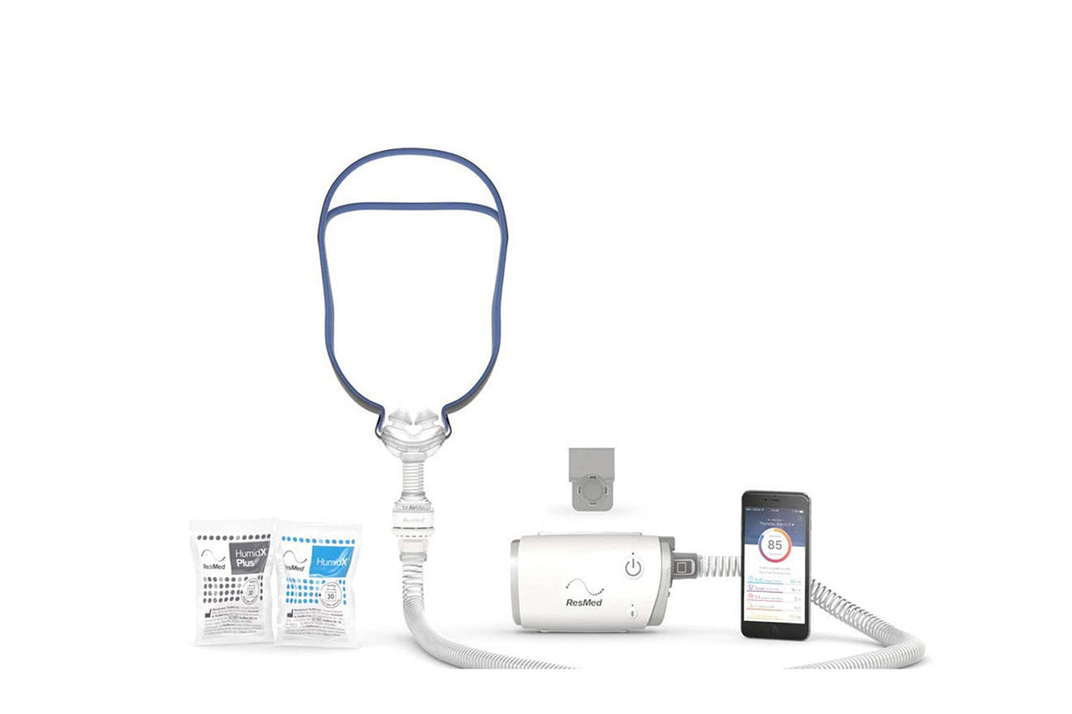 ResMed AirMini Automatic CPAP Bedside Starter Kit (Mask Included ...